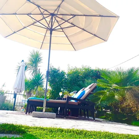 Maris- Beachfront With Exclusive Pool *