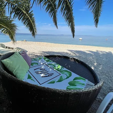 Maris- Beachfront With Exclusive Pool *