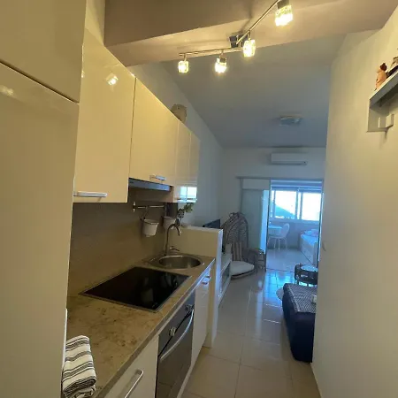 Maris- Beachfront With Exclusive Pool Вилла *