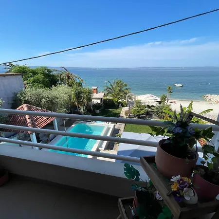 Maris- Beachfront With Exclusive Pool *