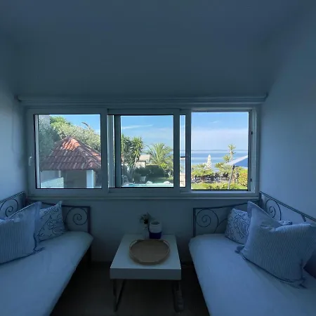 Maris- Beachfront With Exclusive Pool Вилла *