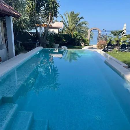 Maris- Beachfront With Exclusive Pool