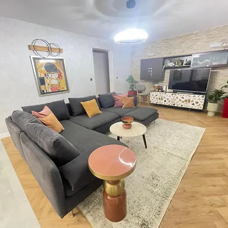Вилла Maris- Beachfront With Exclusive Pool *