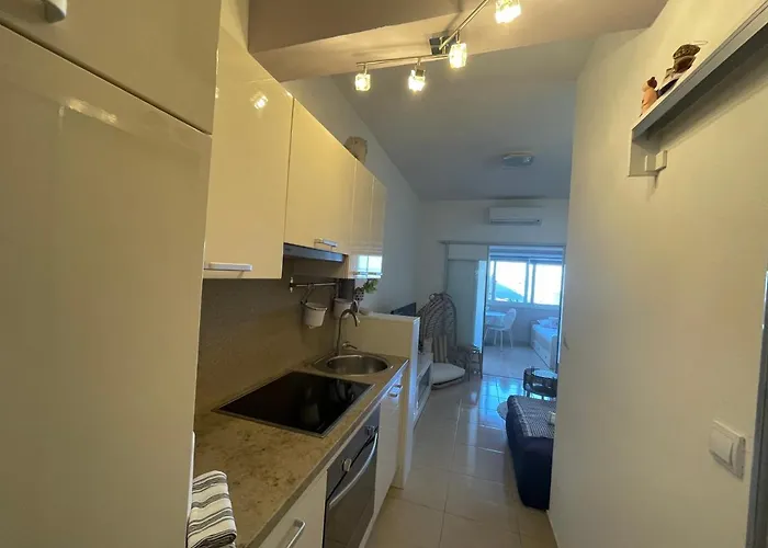 Maris- Beachfront With Exclusive Pool Вилла *