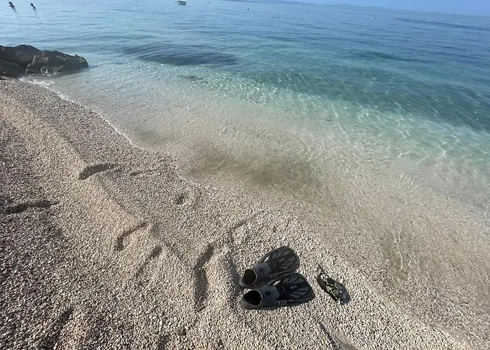 Maris- Beachfront With Exclusive Pool Вилла *