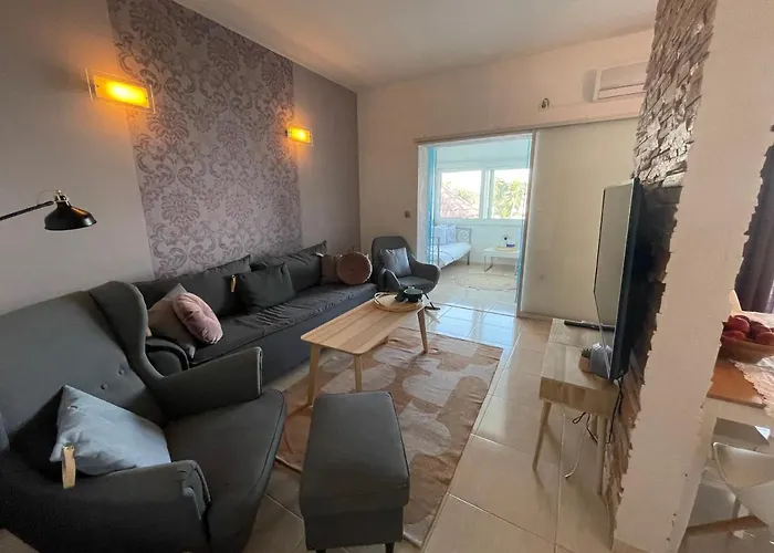 Вилла Maris- Beachfront With Exclusive Pool